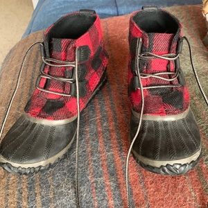 Sorel out n about boots